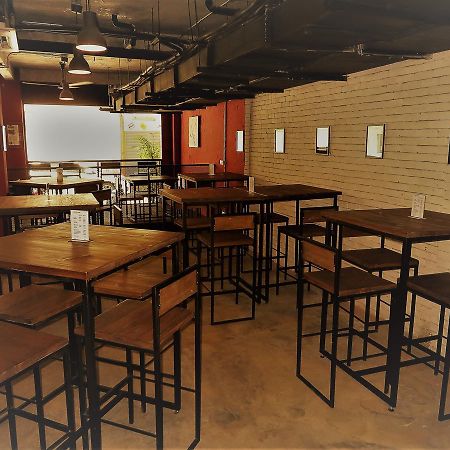 Henry'S Hotel & Gastropub Μπανγκόκ Εξωτερικό φωτογραφία