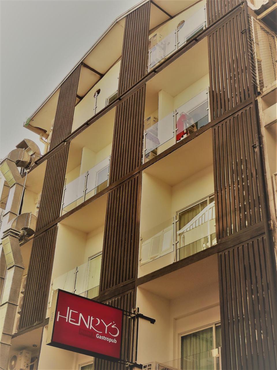 Henry'S Hotel & Gastropub Μπανγκόκ Εξωτερικό φωτογραφία